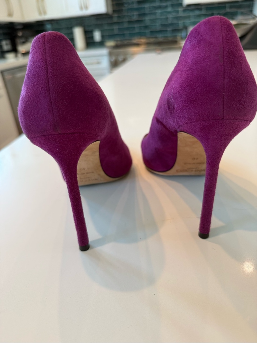 Jimmy Choo Fuchsia Suede Pointed-Toe Pumps - Picture 4 of 8